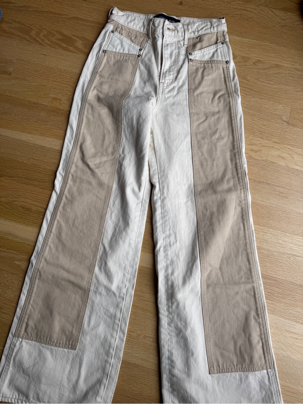 Veronica Beard Two-Tone White and Beige Panel Wide-Leg Jeans - Picture 7 of 8